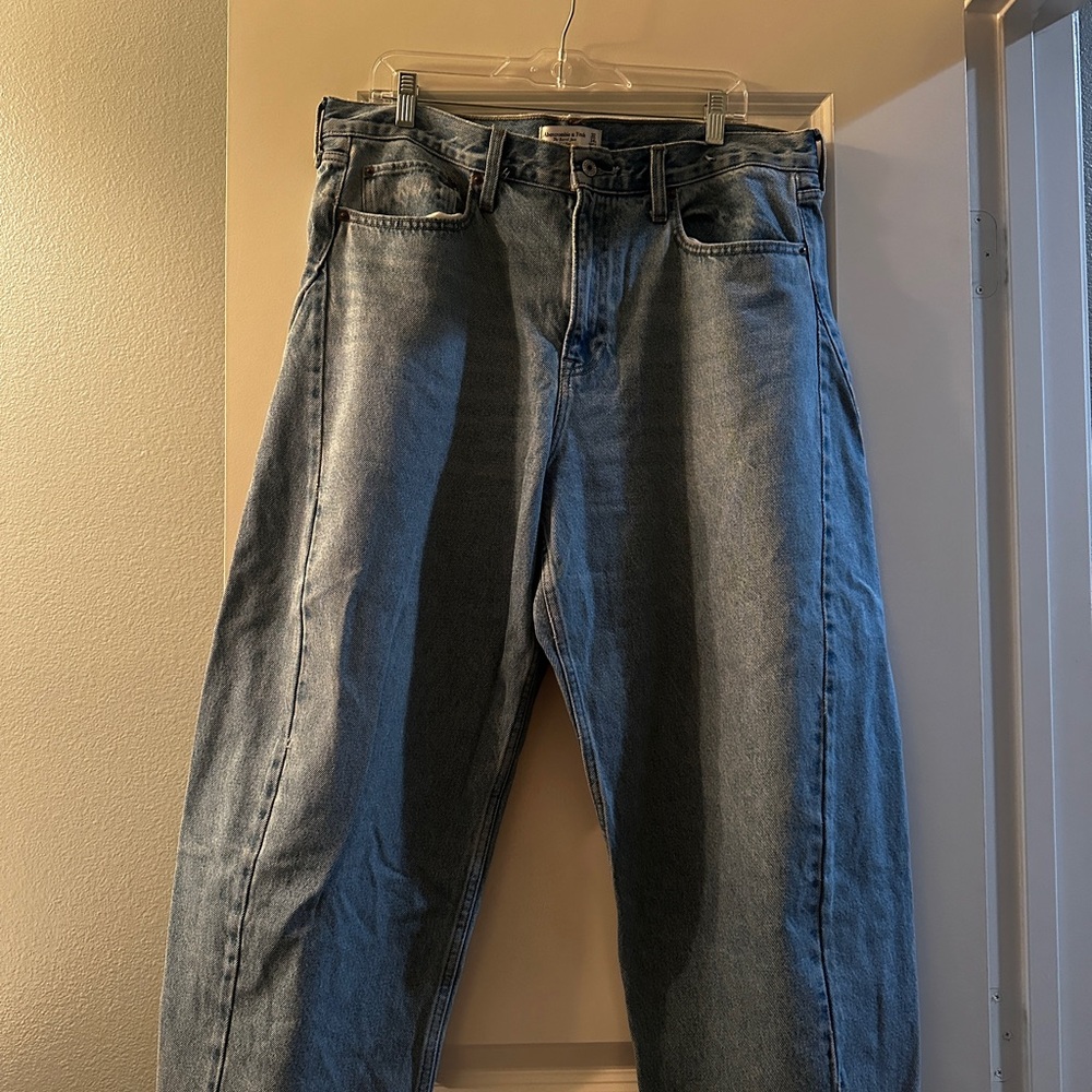 Abercrombie & Fitch Barrel Jean Curve Love size 14 short
